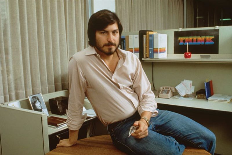 30 Fascinating Photographs of a Young Steve Jobs in the 1970s and 1980s Vintage Everyday