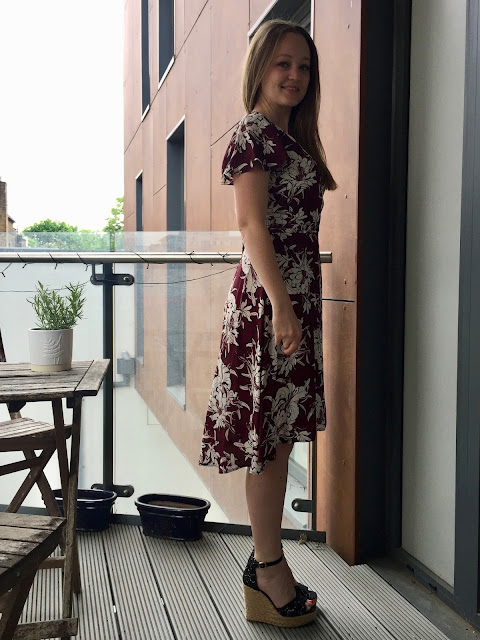 Diary of a Chain Stitcher: Sew Over It Eve Dress in Maroon Floral Viscose