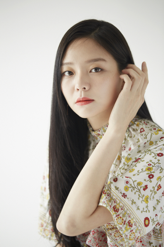 K-pop actor actress: ESOM / LEE SOM