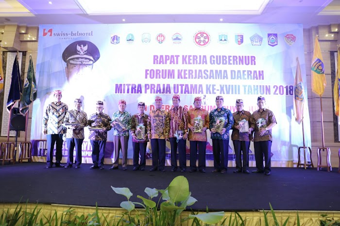 Pjs. Gubernur Lampung Buka Ramah Tamah Forum Kerjasama Daerah Mitra Praja Utama