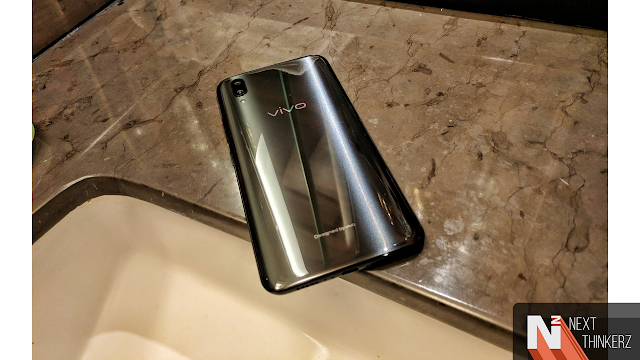 Vivo X21 - First Phone with In-Display Fingerprint Scanner Phone launched in India.