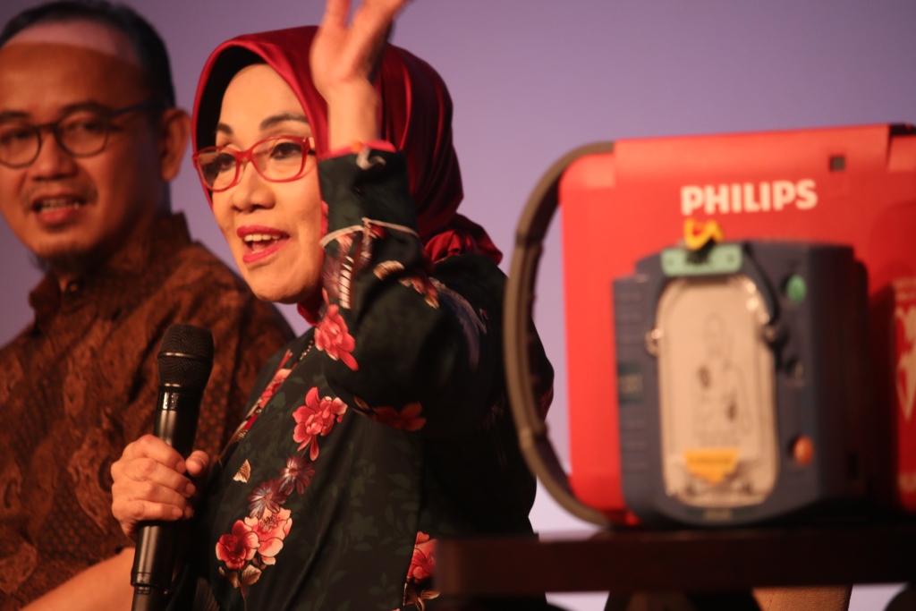 Pertolongan Pertama Pada Heart Attack dan Heart Arrest Jun Joe Winanto