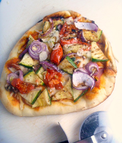 Grilled veggies, bursting with flavor, on a Naan flatbread, make for one heck of a Grilled Veggies Naan Pizza! - Slice of Southern