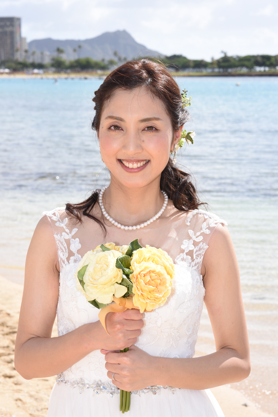 Brides of Hawaii Kanae at Ala Moana Beach