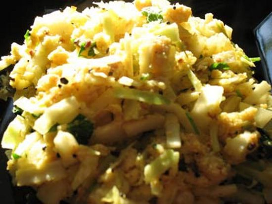 Chopped Cabbage with a Crumbly Chana Dal Sauce