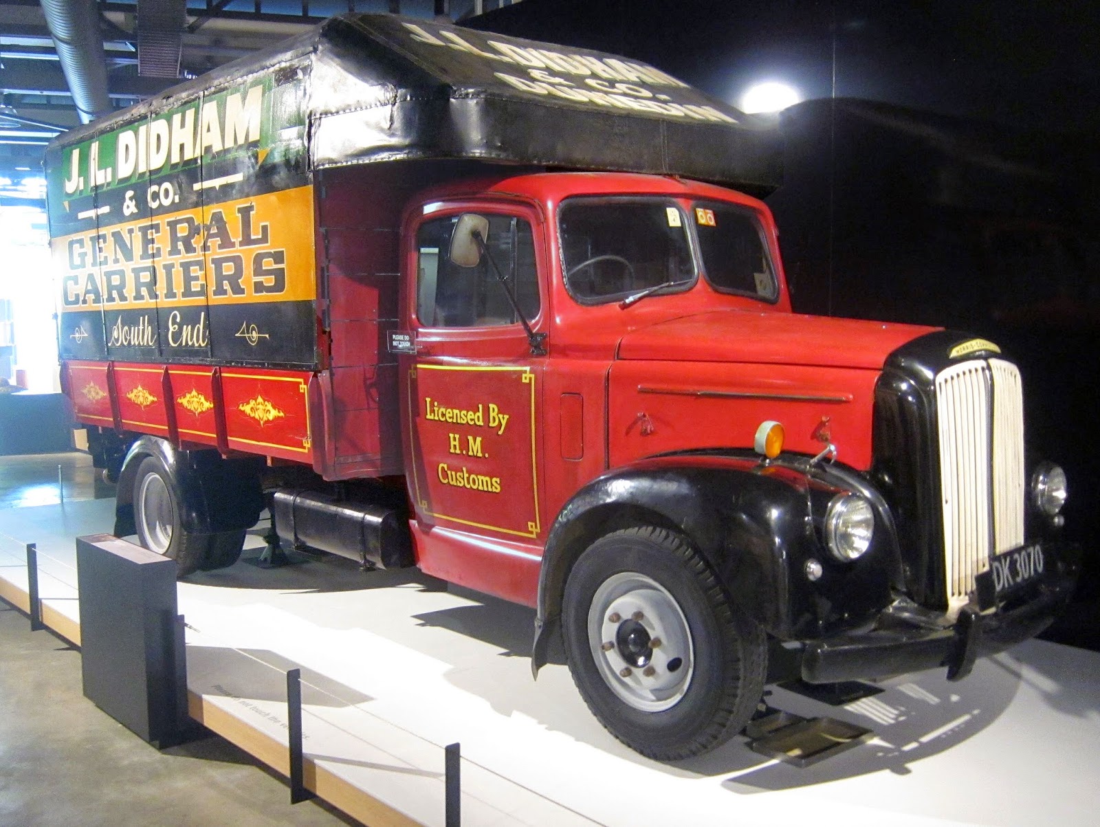 transpress nz 1952 Morris Commercial truck