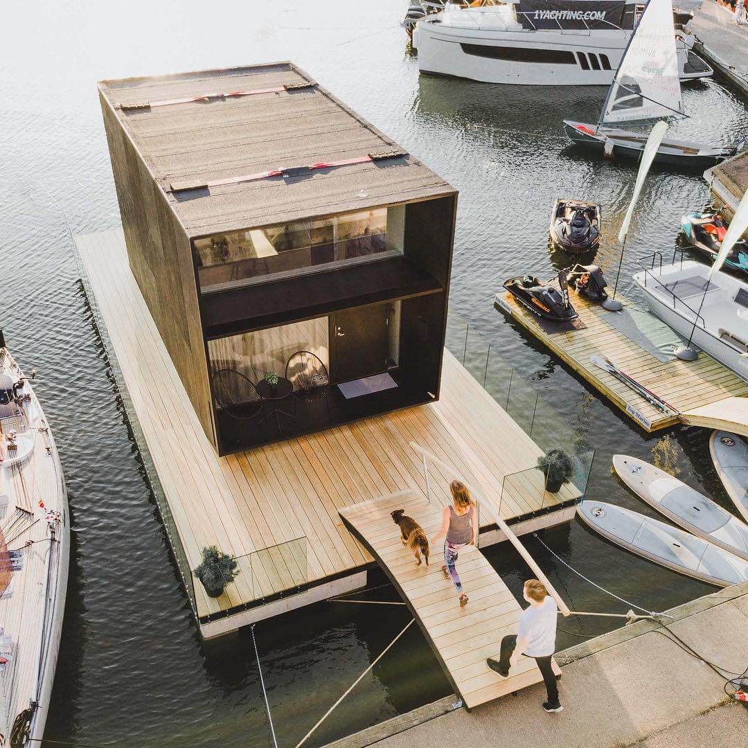 10-Houseboat-Kodasema-Prefabricated-Concrete-Architecture-www-designstack-co