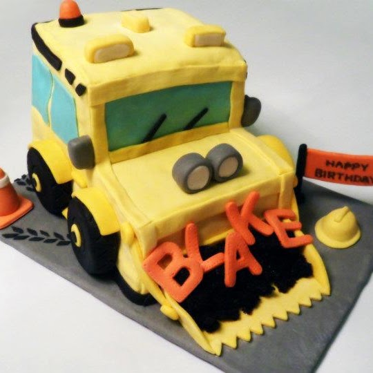 Construction Bodozer Truck Cake