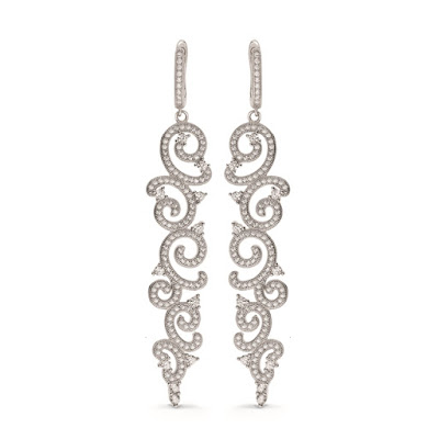 srebrne długie kolczyki z cyrkoniami srebrne długie kolczyki ślubne z cyrkoniami bogate kolczyki biżuteria ślubna stylowe dodatki panny młodej