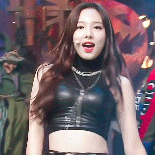 오늘자 트와이스 나연 움짤 4개 | 인스티즈