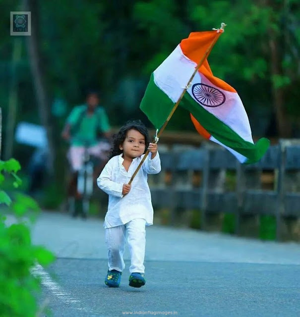 Baby-holding-india-flag-photos-hd-images Baby-holding-india-flag-photos-hd-images
