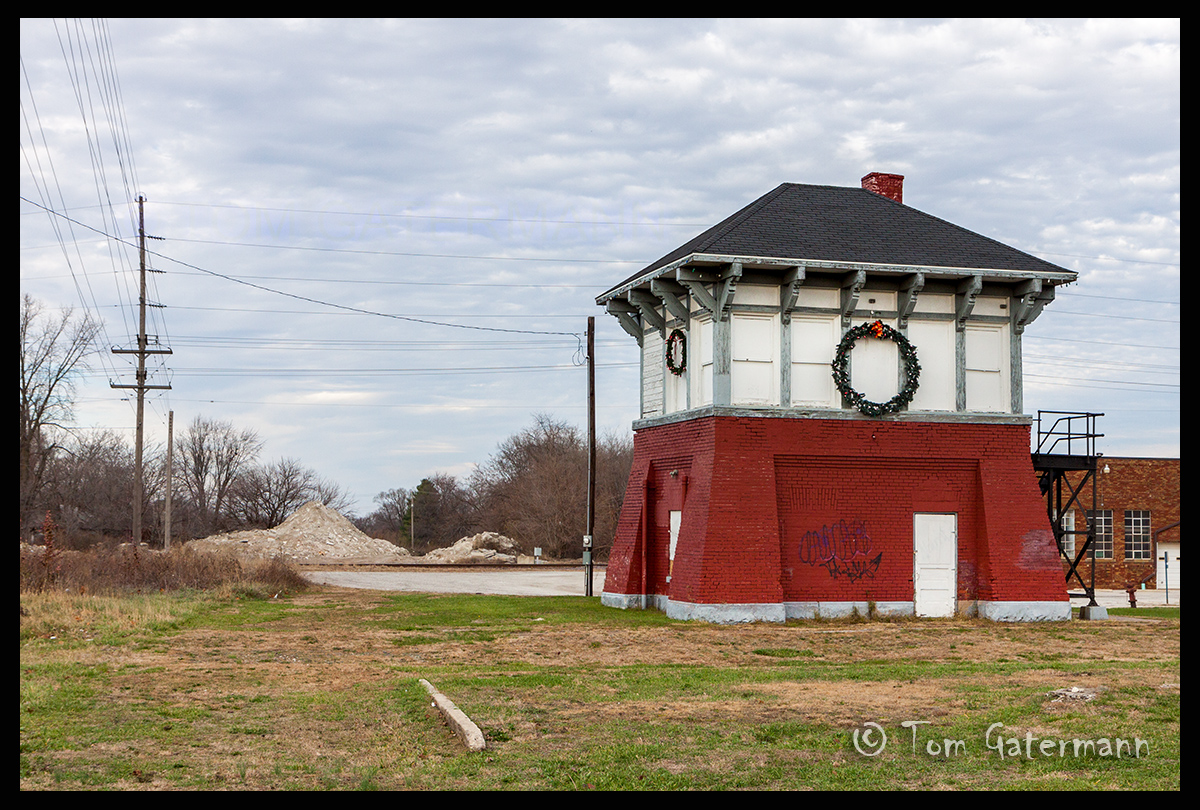 Abandoned Pana Railroad Tower Pana, IL 11/25/11