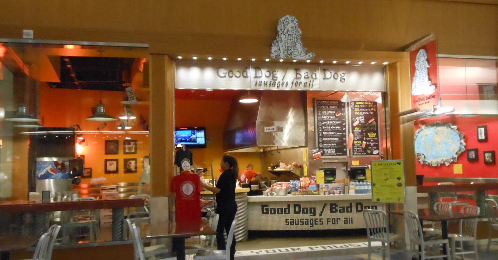 Good Dog Bad Portland International Airport Pdx Closed Road Despite Its Shortcomings It S Sad To See The Restaurant Close Pdx Airport