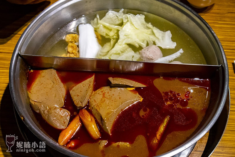 【新北市美食】詹記麻辣火鍋新莊總店。限量加點的果凍鴨血名不虛傳 【新北市美食】詹記麻辣火鍋新莊總店。限量加點的果凍鴨血名不虛傳