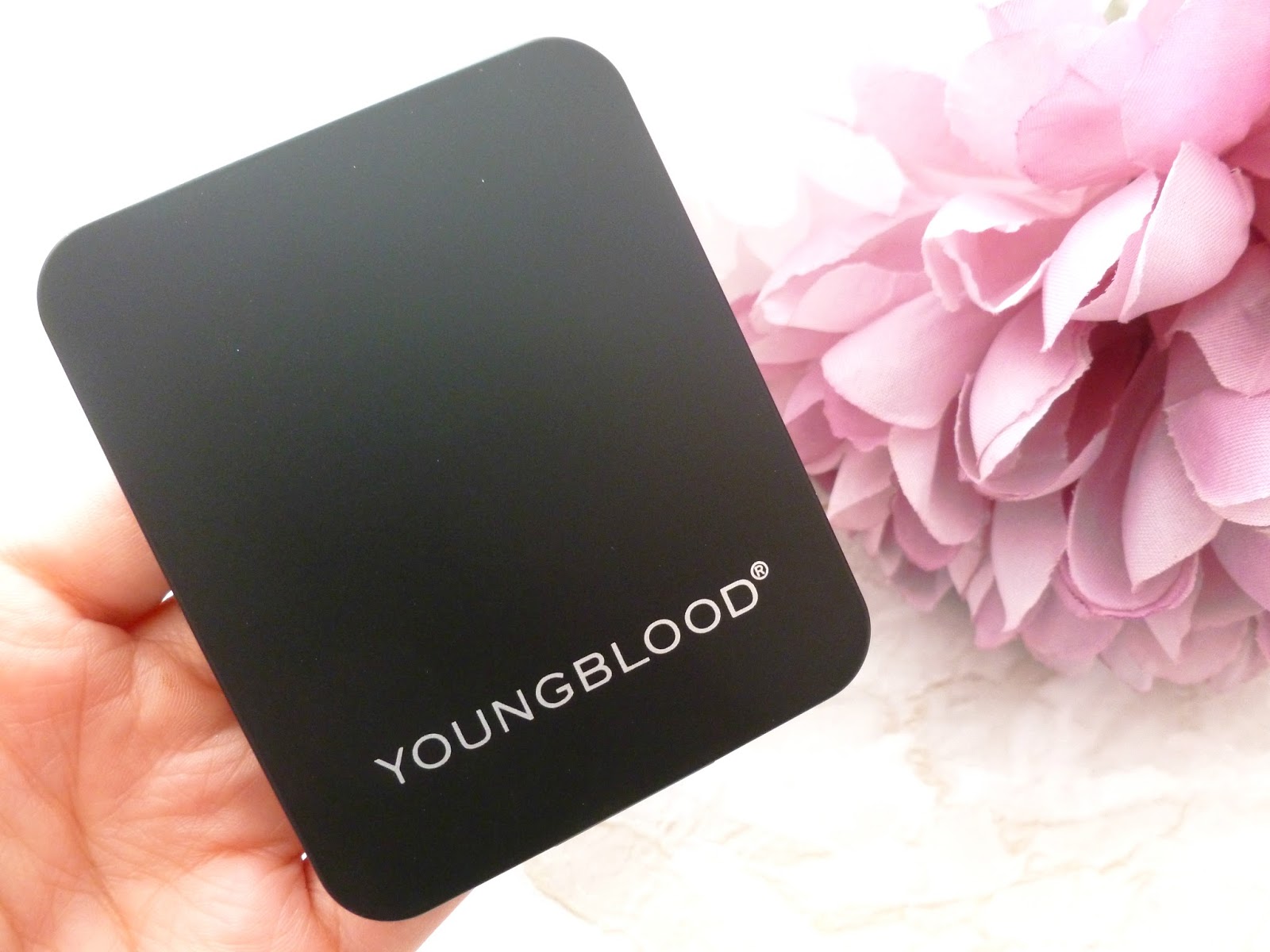 Youngblood Mineral Cosmetics Pressed Mineral Eyeshadow Quad In Timeless ...