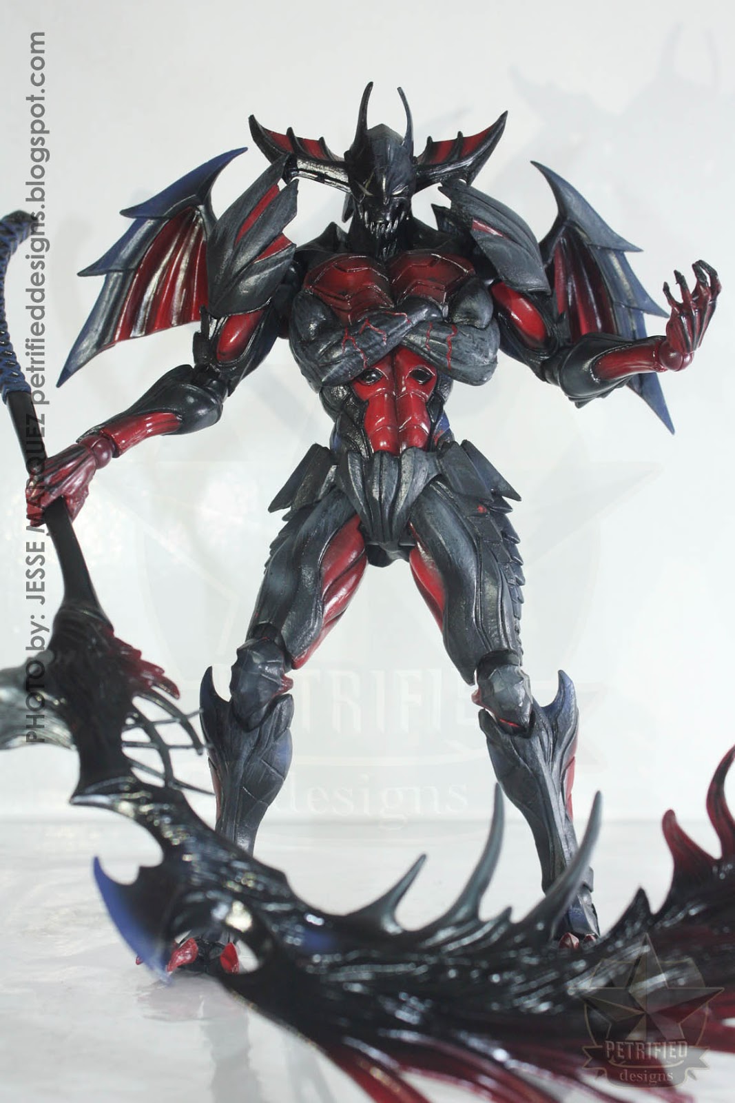 Square Enix Monster Hunter 4: Diablos Armor (Rage Version) Ultimate Play  Arts Kai Figure