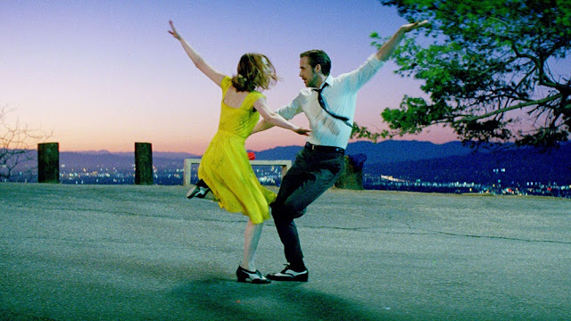 LA LA LAND has the ultimate bittersweet ending that made most audiences cry. la la land still