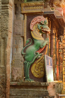 animale rampante fantastico come mensola di sostegno a madurai