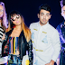 DNCE faz cover BEM inusitado de “Work”, da Rihanna, e aparece em música nova da Hailee Steinfeld