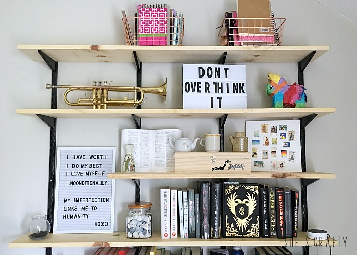 bookcase for teenage room