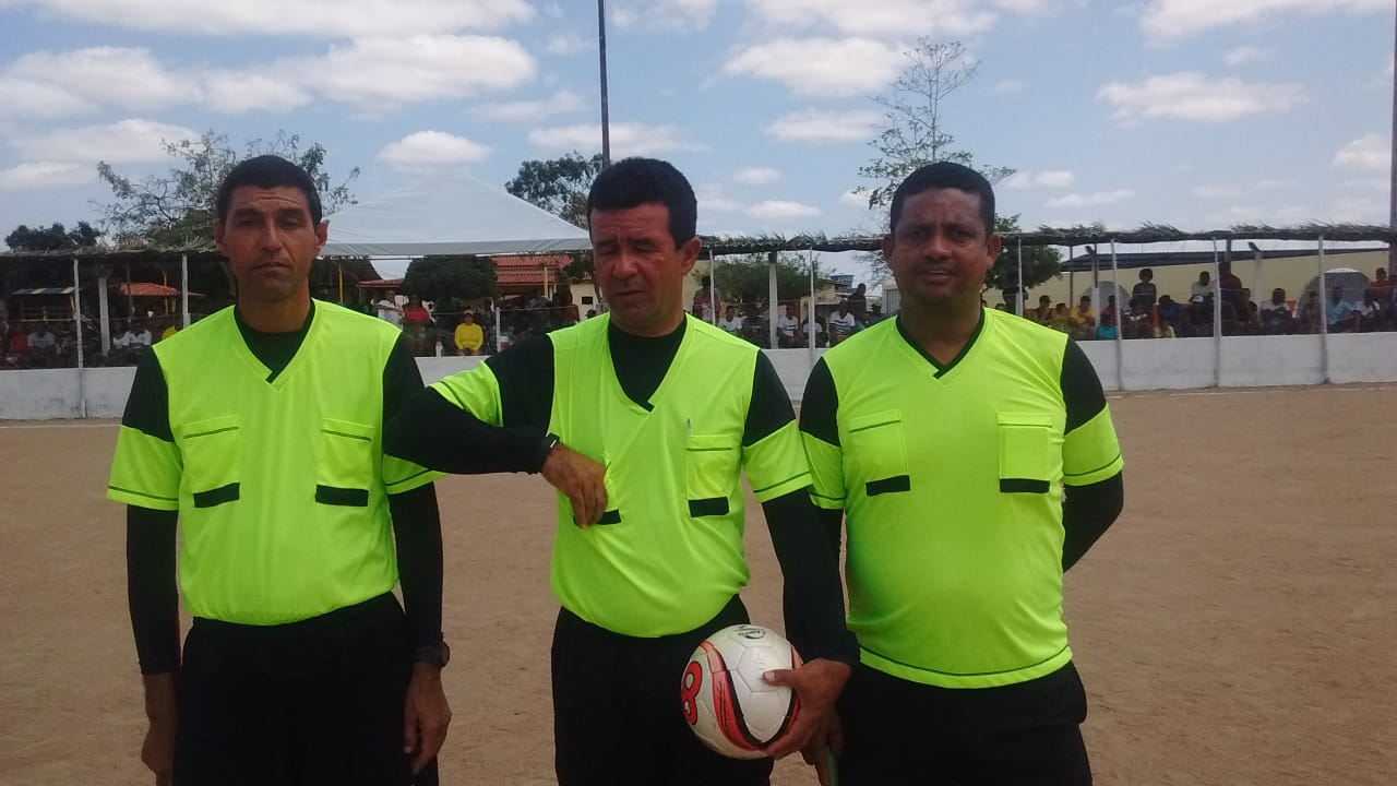 Resultado de imagem para Jacson e Reisinho arbitro ichu