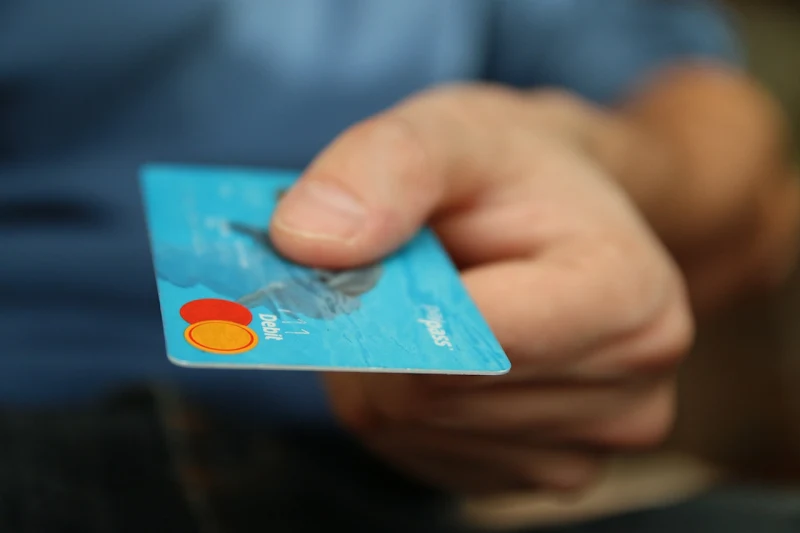 Methods that can help you use your credit card more safely Methods that can help you use your credit card more safely