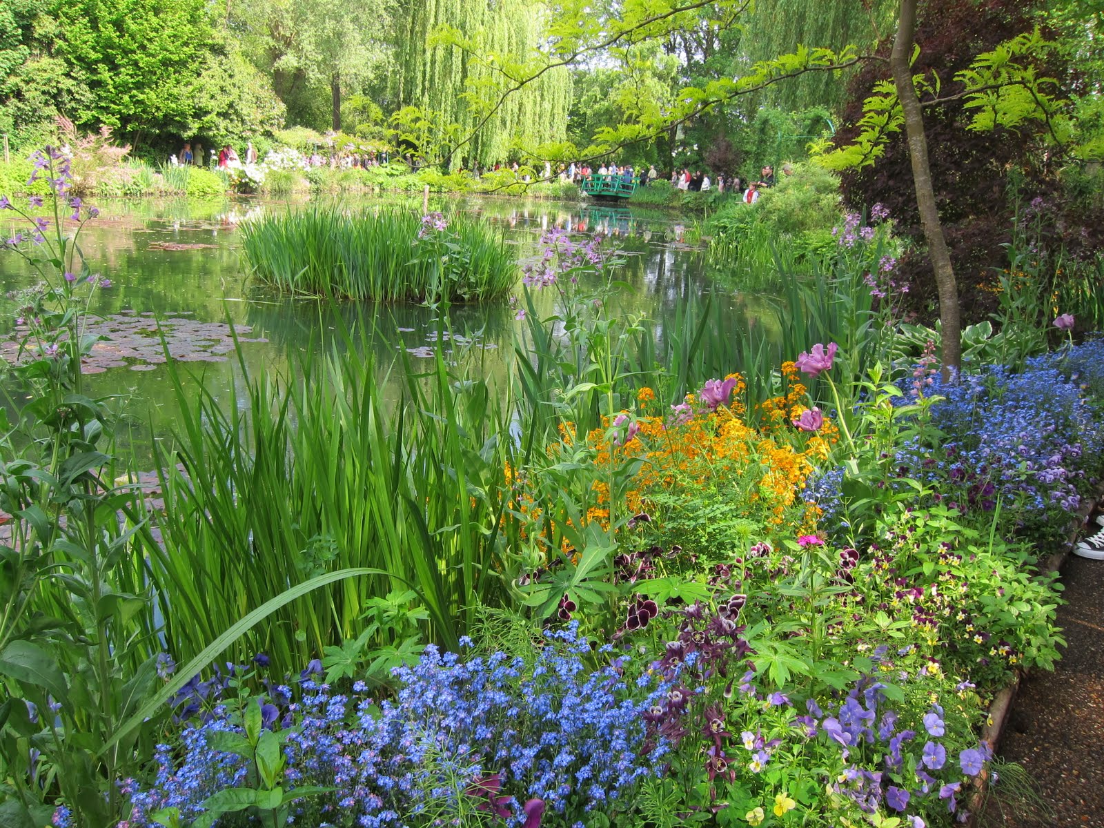 Globetrotting with Uncle Sam: Paris in the Springtime