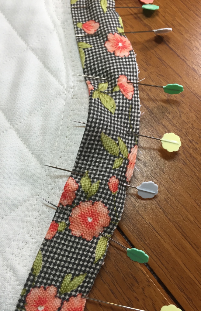 Stitching With 2 Strings Tutorial Bias Binding on a Scalloped Edge