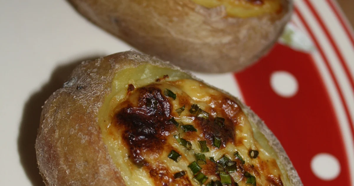 Pomme de terre au four (au parmesan et à la ciboule)
