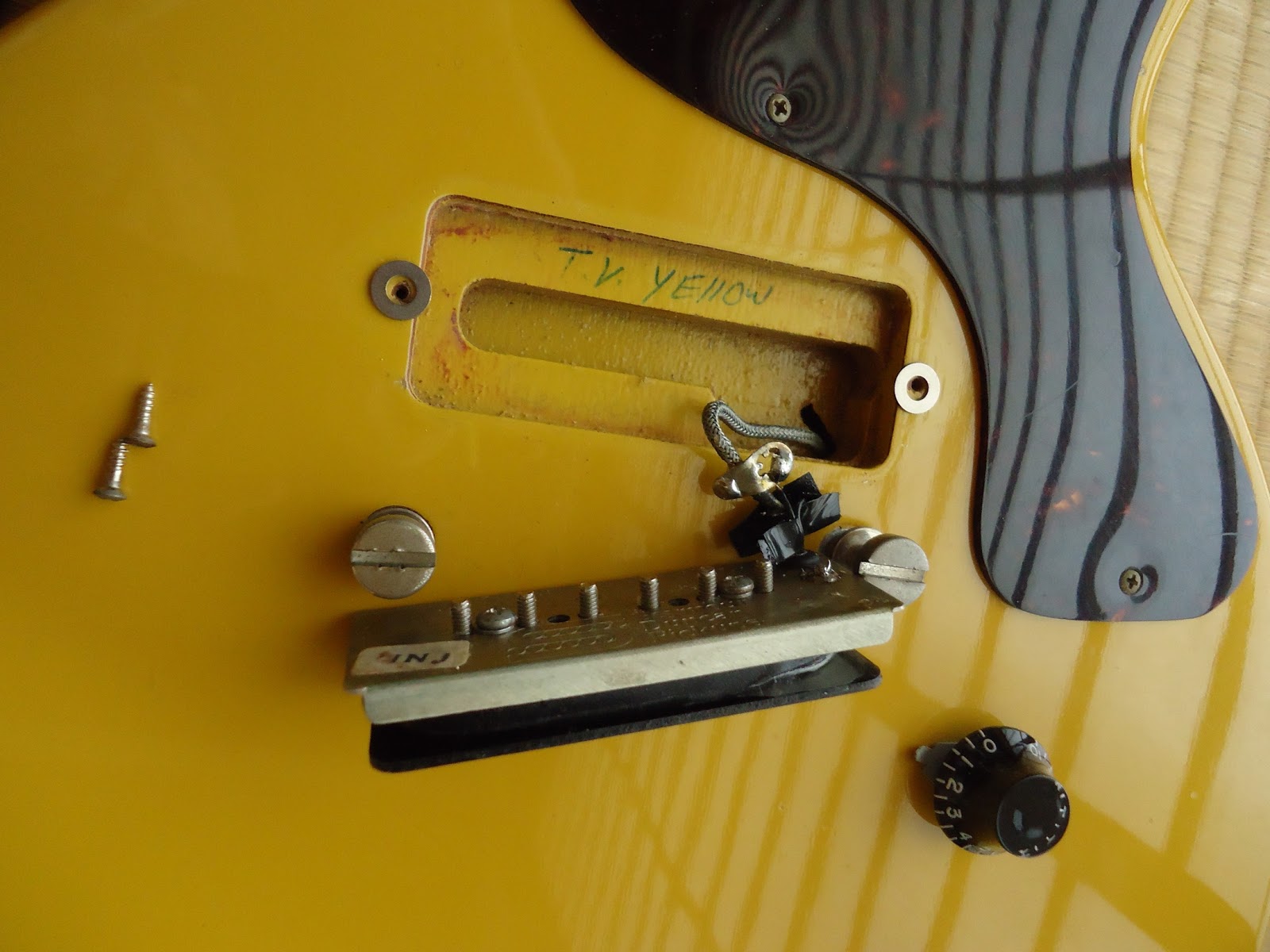 おじんHardRocker : Gibson Les Paul jr. 1989 pickup p90, p100