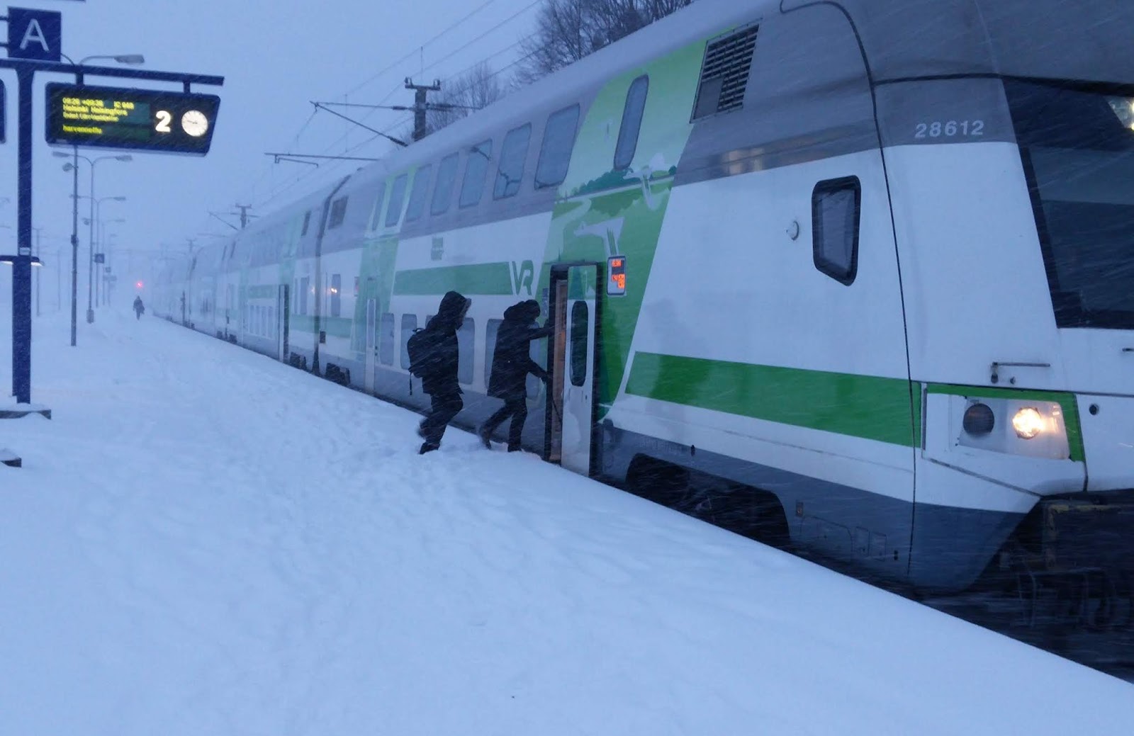 perä vaunu puisto teini suku puoli teini alasti tyttö