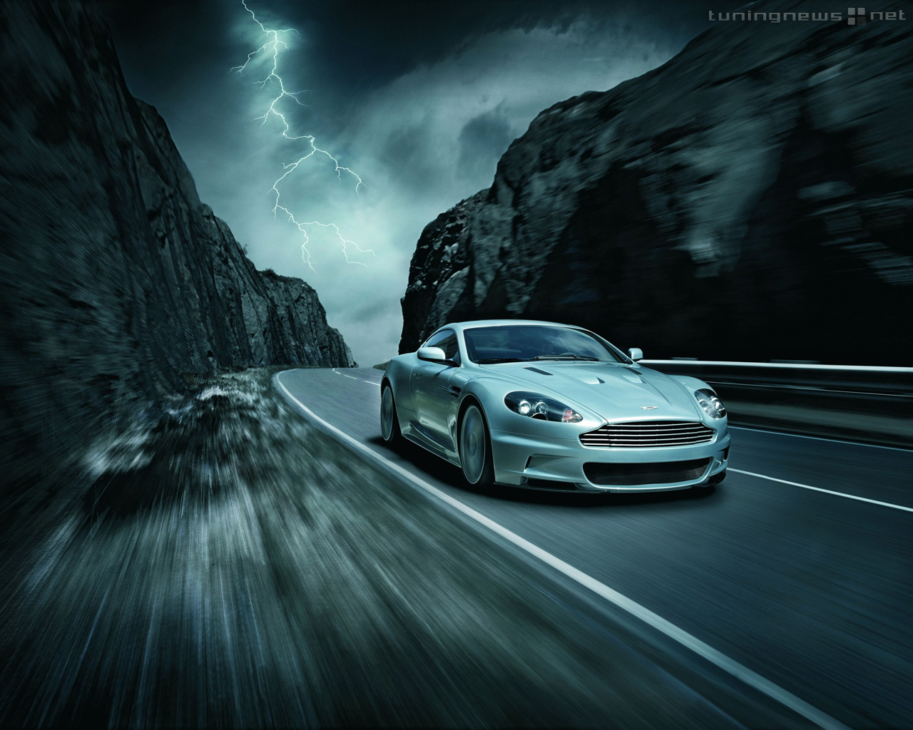 new wallpaper 2011 Aston Martin Wallpaper
