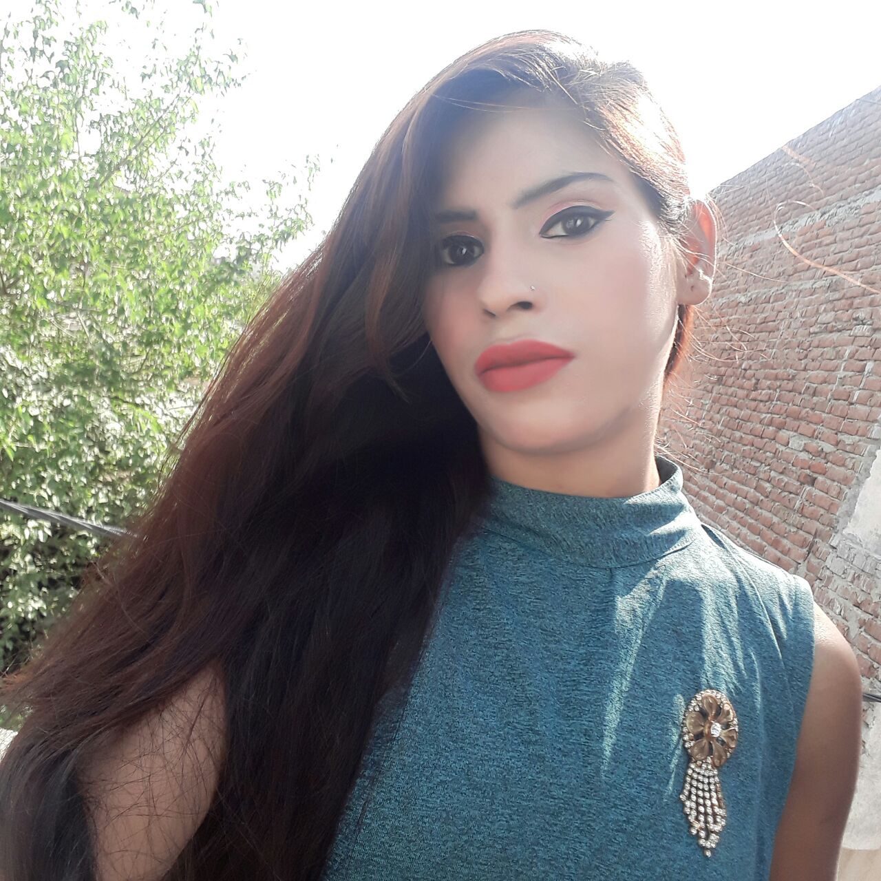 name laviya age 18 hight 5 skin colour fair hair colour brawon shoose size 6 comfortable all dress location delhi name laviya age 18 hight 5 skin colour fair hair colour brawon shoose size 6 comfortable all dress location delhi