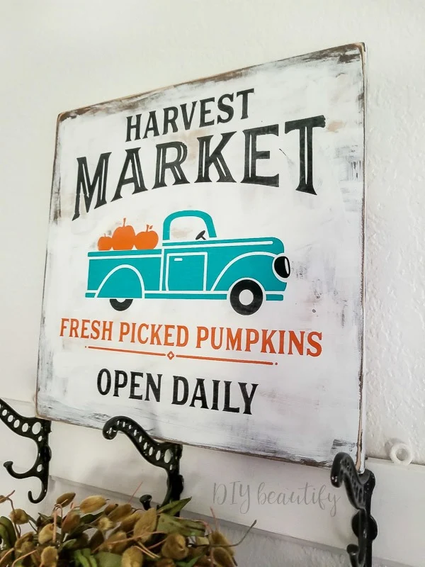 Fall DIY sign made to look old