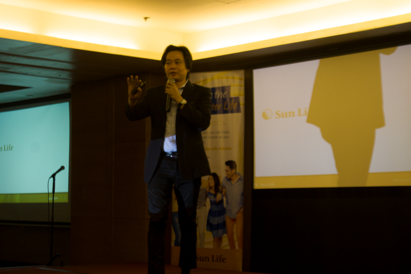 Be Both a Traveler and A Sun Life Financial Advisor When you become a Million Dollar Round Table member