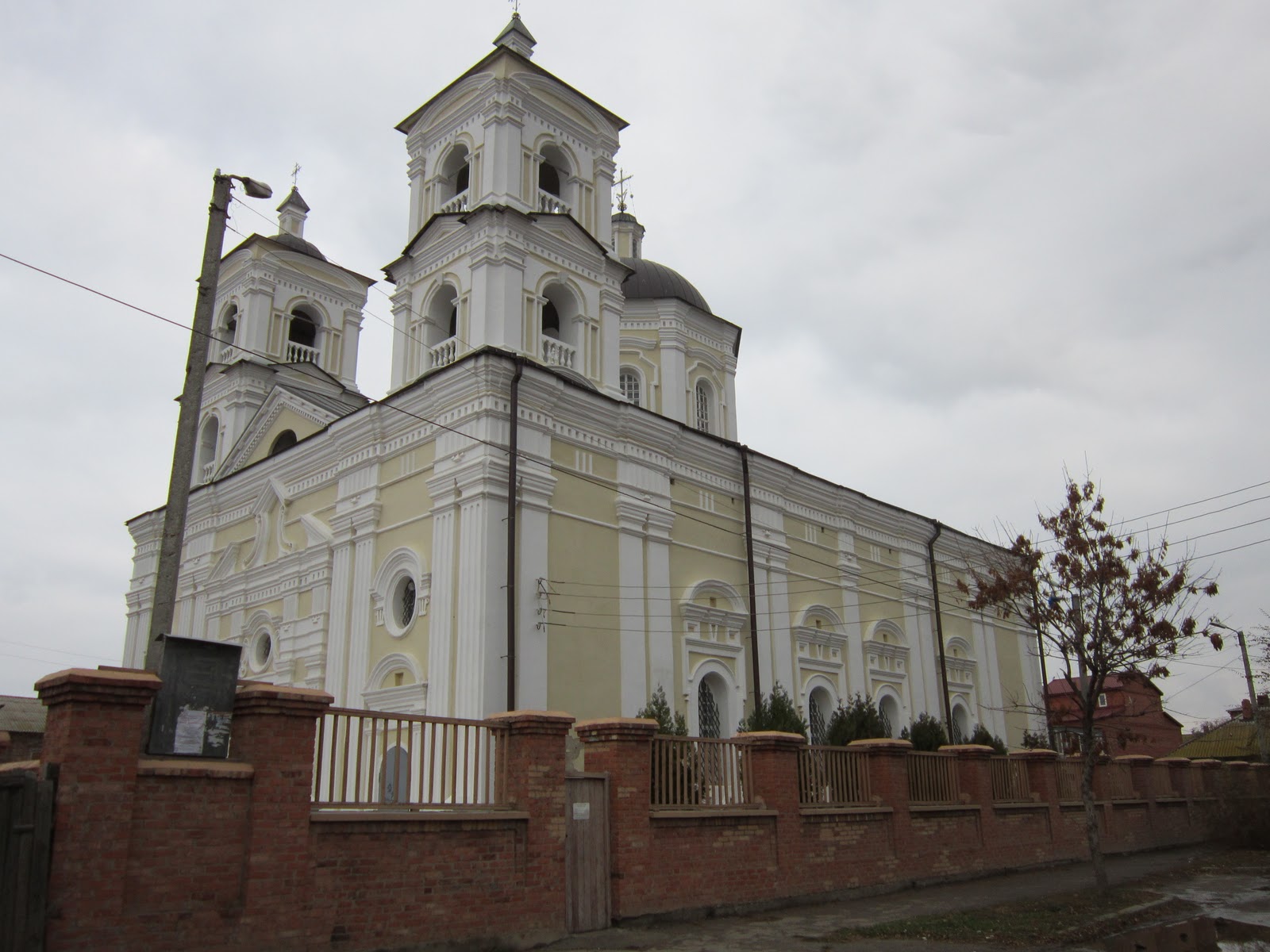 костел астрахань. римско-католический костёл астрахань. костел астрахань. храм успения пресвятой богородицы астрахань. храм успения богородицы (астрахань).