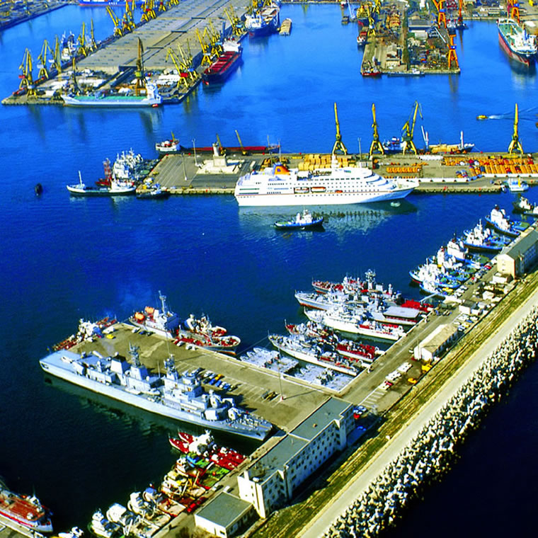 Panitia Geografi SMKIS: Pengangkutan, Pelabuhan