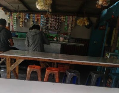 Warung Pak Ran Tempat Ngopi Dengan Desain Dari Bambu Ngopi Surabaya