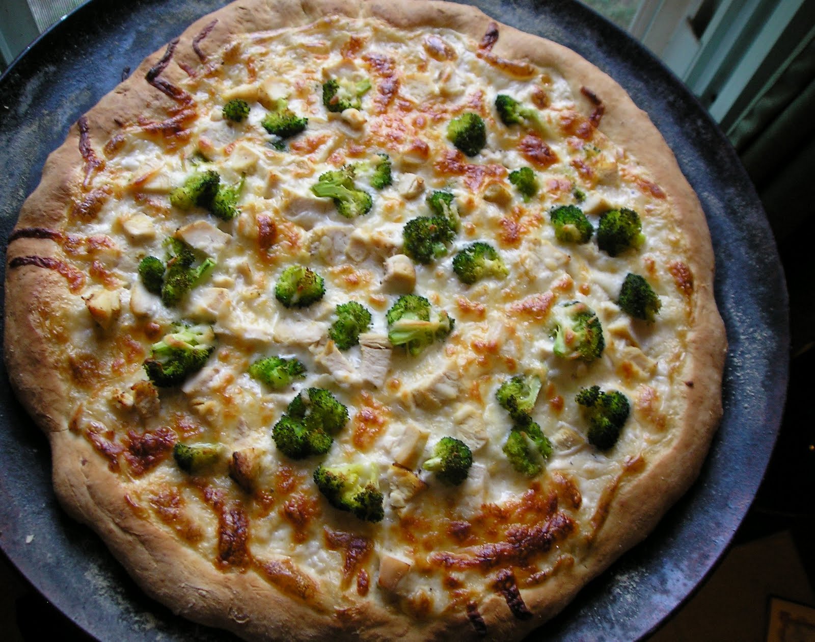 Chicken Broccoli Alfredo Pizza ~ Edesia&amp;#39;s Notebook