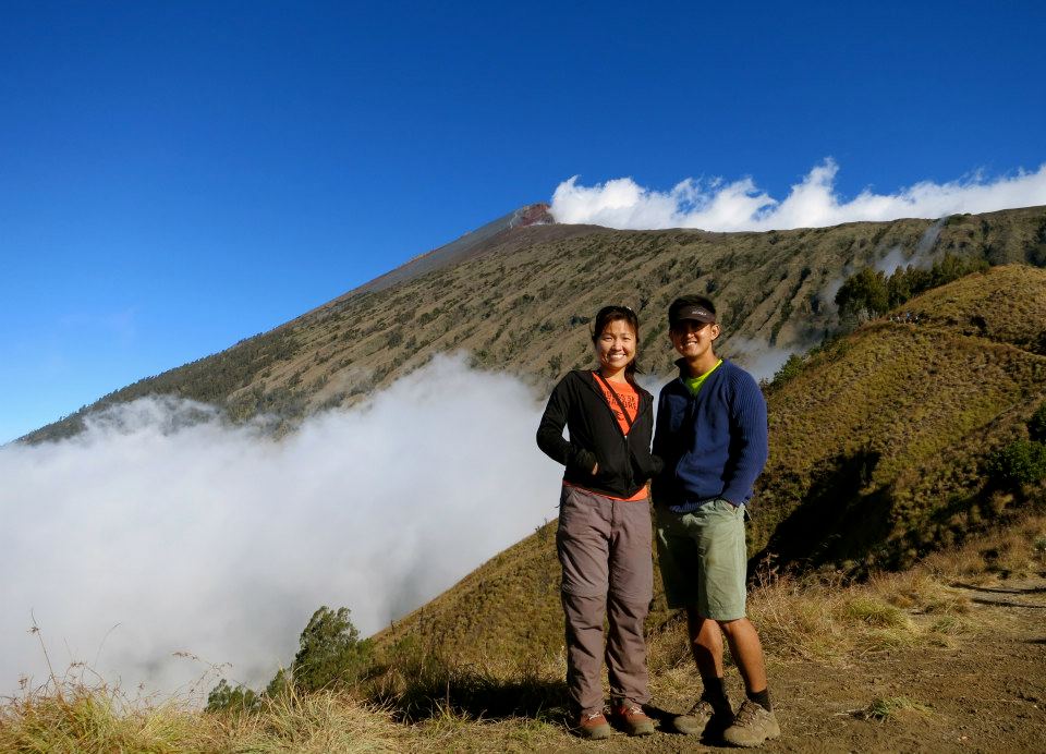Plawangan Sembalun 2639 meter Gunung Rinjani Plawangan Sembalun 2639 meter Gunung Rinjani
