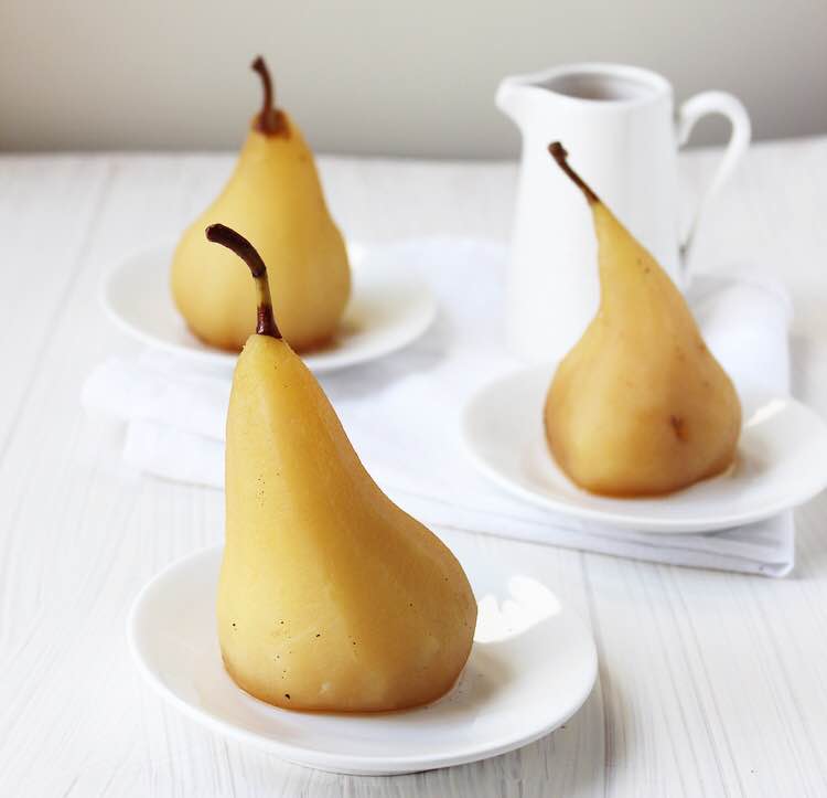Healthy Poires BelleHelene // Poached Pears & Chocolate Sauce (Vegan