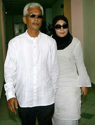 Gambar Siti Fatimah dan Raisuddin Hamzah Bapa Siti Sarah Sembunyi Nikah Di Siam