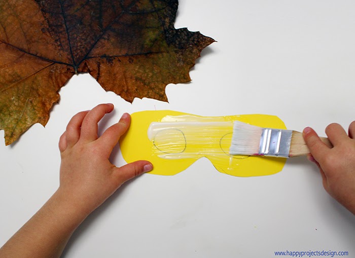 DIY máscara con hoja: el antifaz