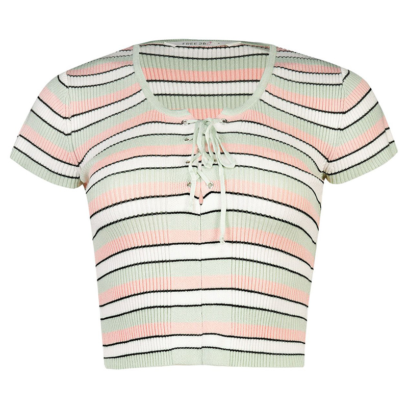 The item why you need a cropped bomber jacket Edgars Mag