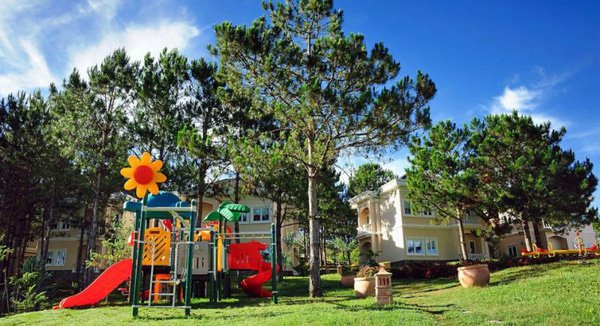 Tại sao phải đi biển khi ngay ở trên núi cũng có những resort đẹp như mơ thế nà30y