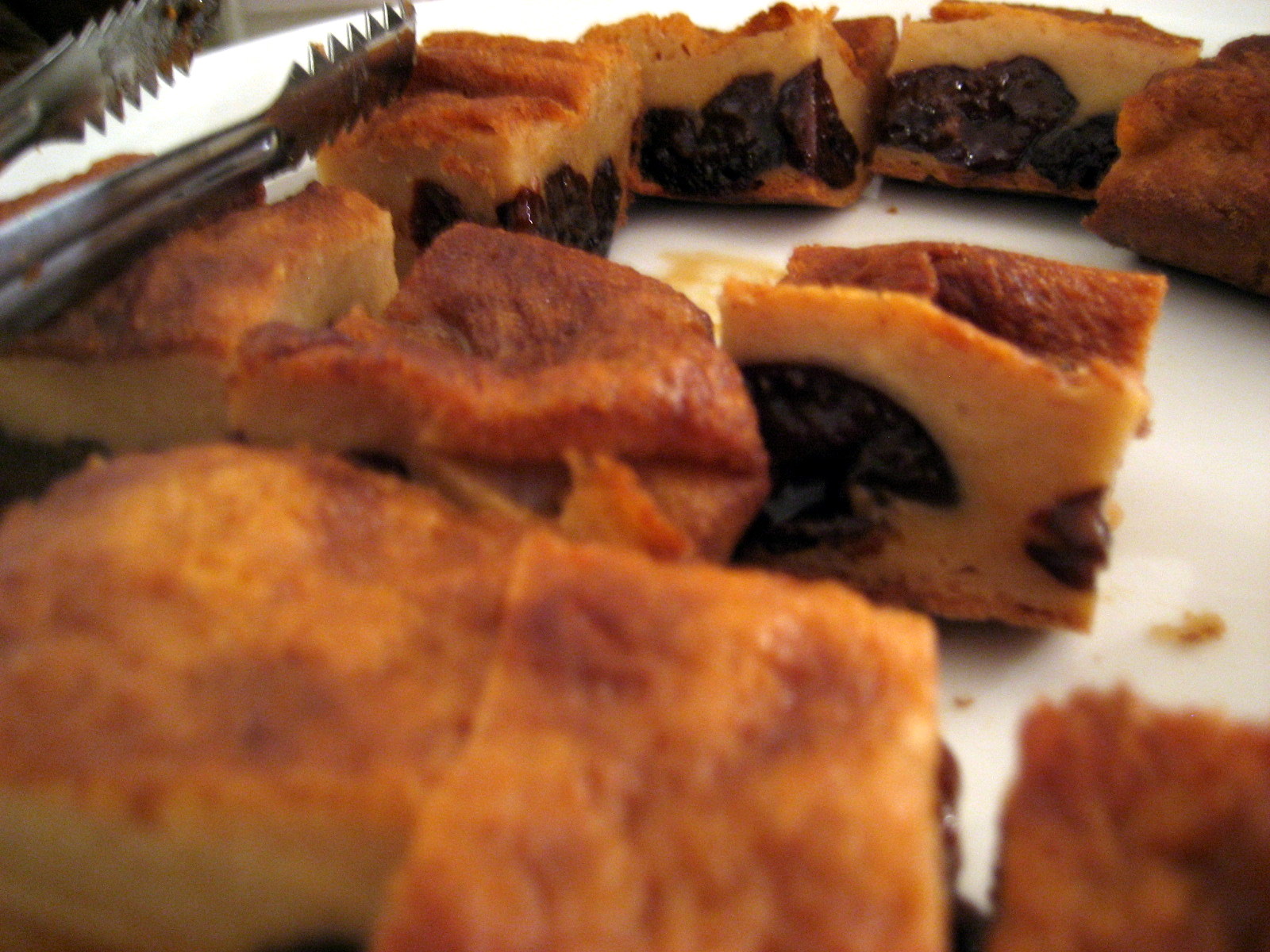 PEBBLE SOUP: Far Breton aux pruneaux