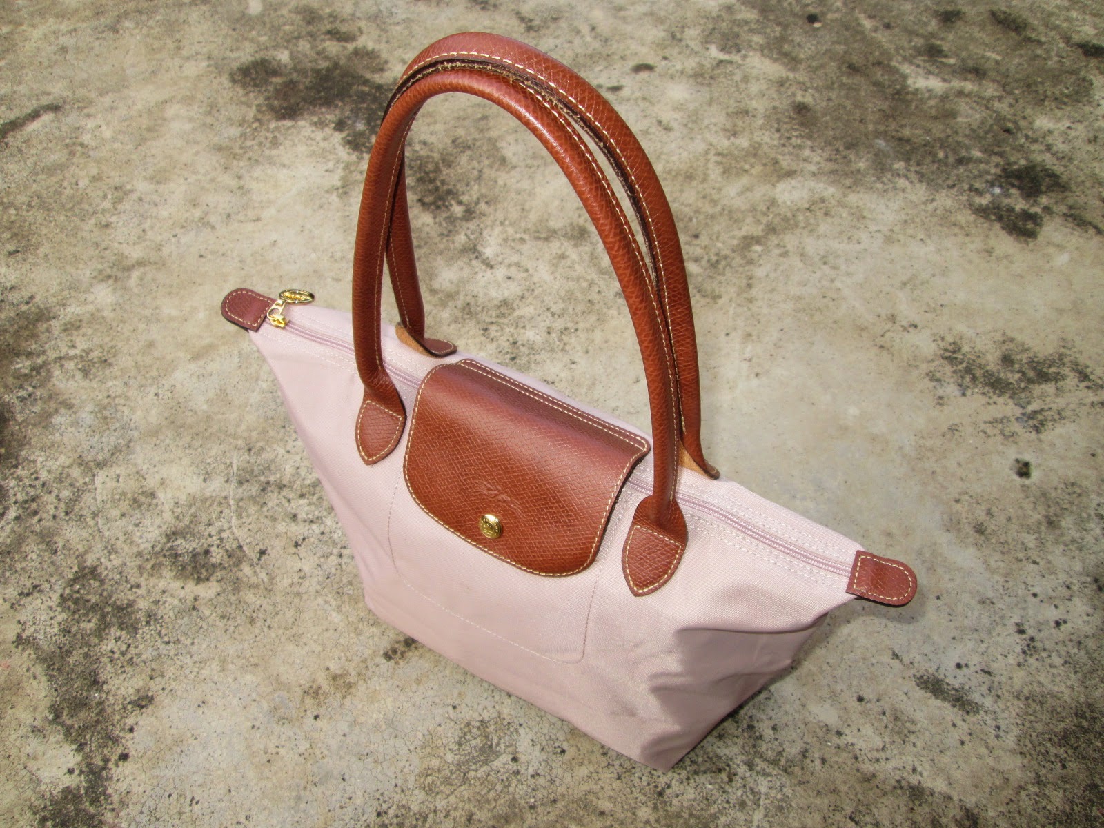 d0rayakEEbaG Authentic Longchamp Le Pliage Handbag(SOLD)