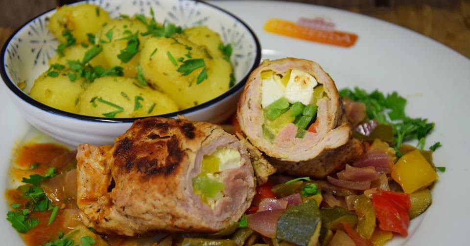 mit Schafskäse gefüllte Schweineroulade | glacierte mediterranes Gemüse ...