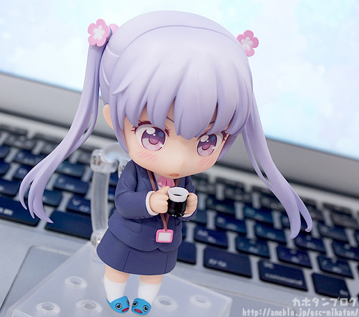 Nendoroid Aoba Suzukaze with coffee cup