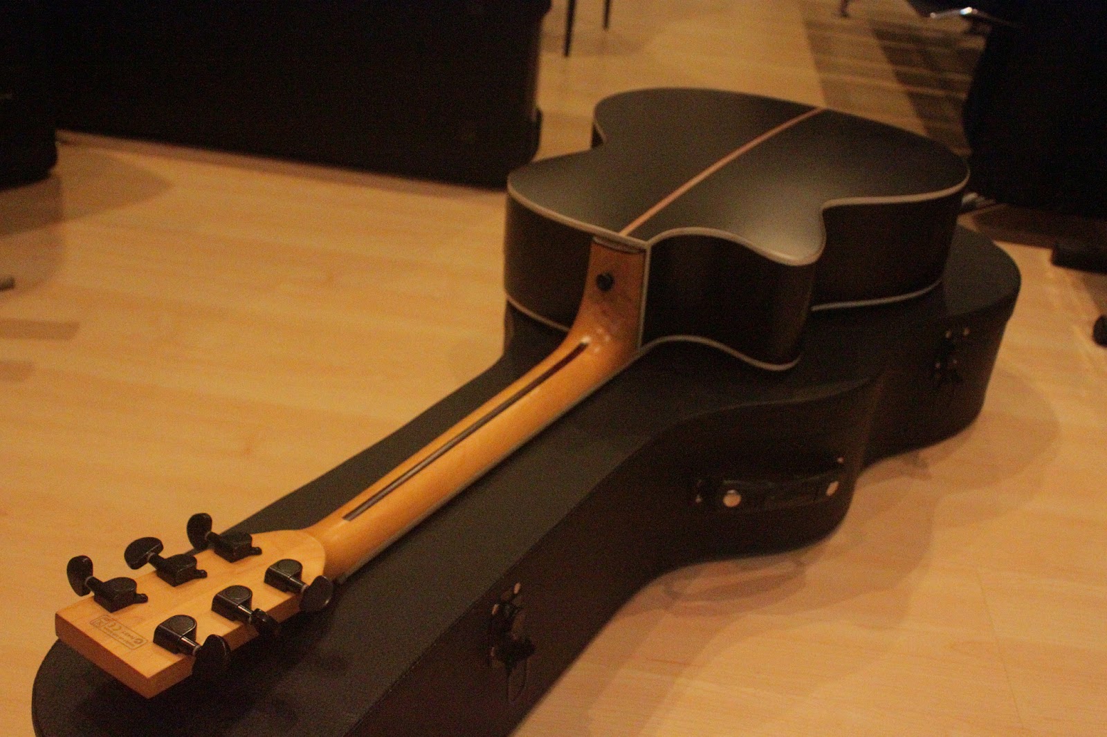 Axel Online Music Store Model Custom Gitar Akustik Lakewood